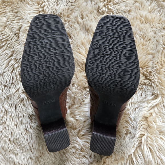 Bass Leather Slip On Brown High Heel Square Toe Buckle Clogs Mules 90s Y2K Sz 8 - Picture 5 of 7